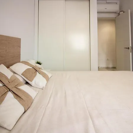 White Dreams Next To The Sea Apartment *
